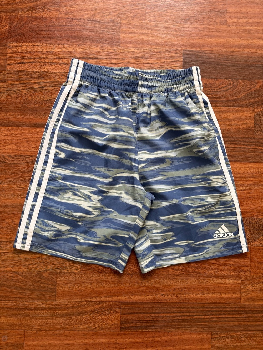 Adidas Boys Tiger Camo Shorts Blue Gray 3-Stripe Athletic Size 10/12 Regular Fit
